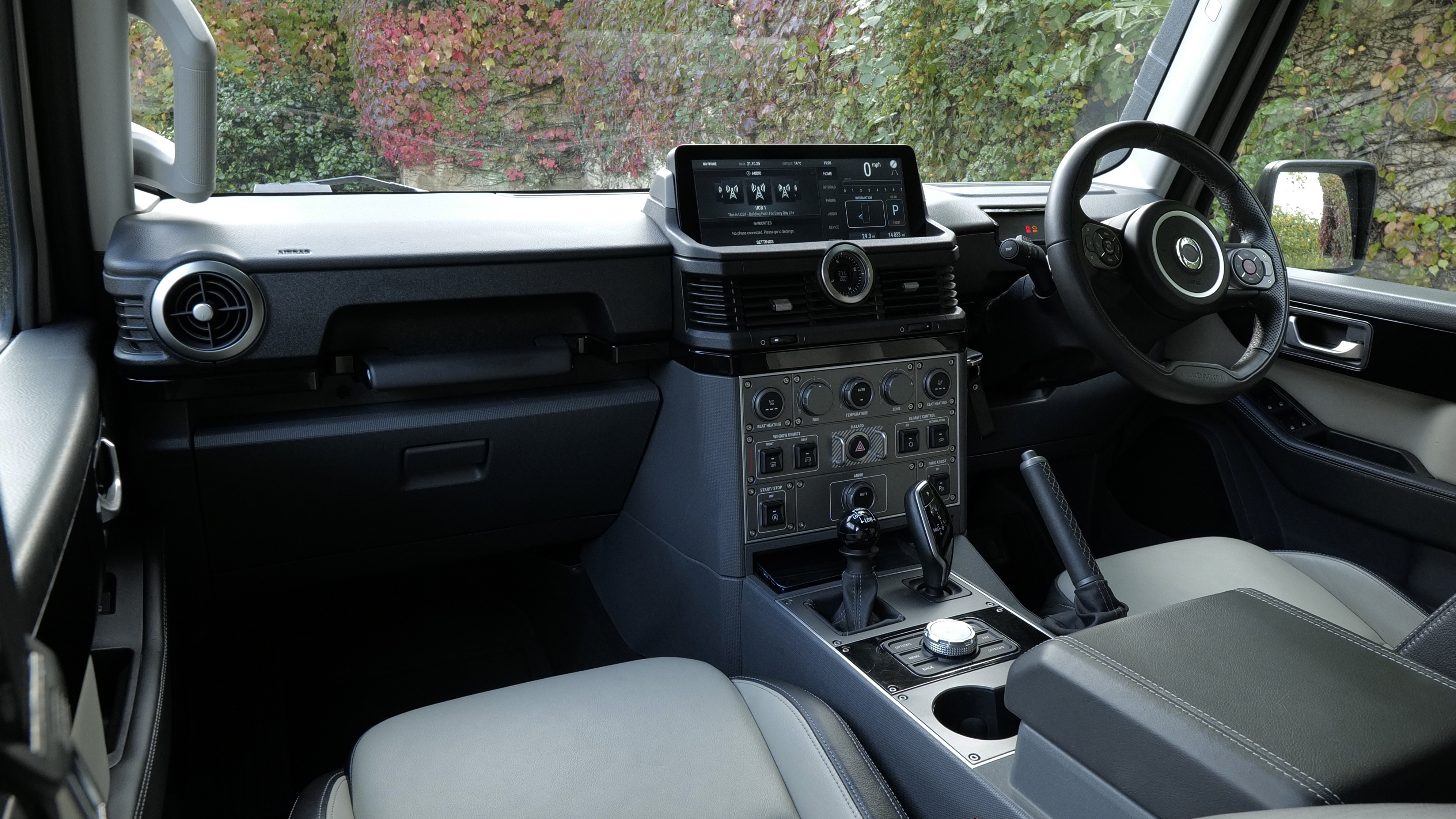 INEOS QUARTERMASTER DIESEL 3.0 TD Black Edition D/Cab Pick Up Auto